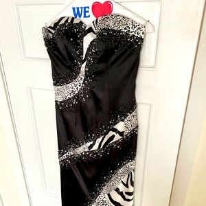 Night Moves Prom/Homecoming Dress